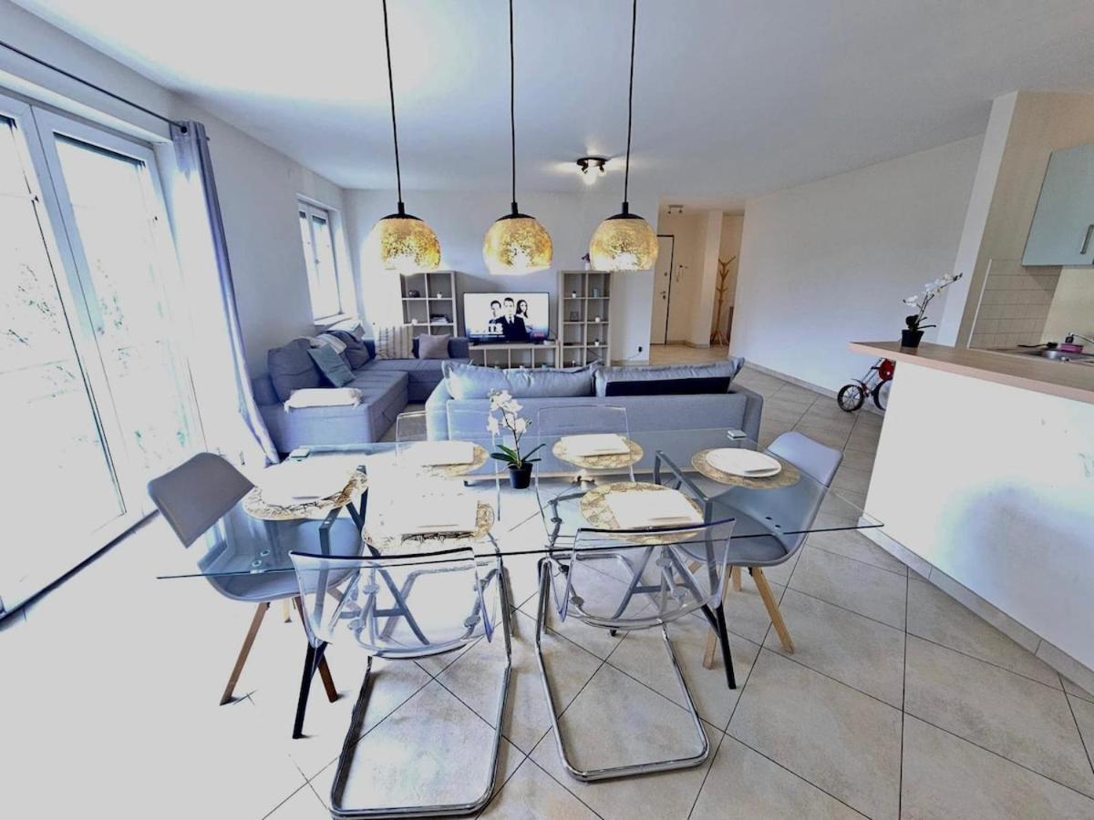 Chic Retreat 2br Near Station With Parking-2a Apartment